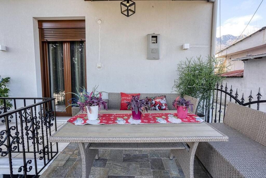 Luminous Luxury House Villa Pyli Exterior photo