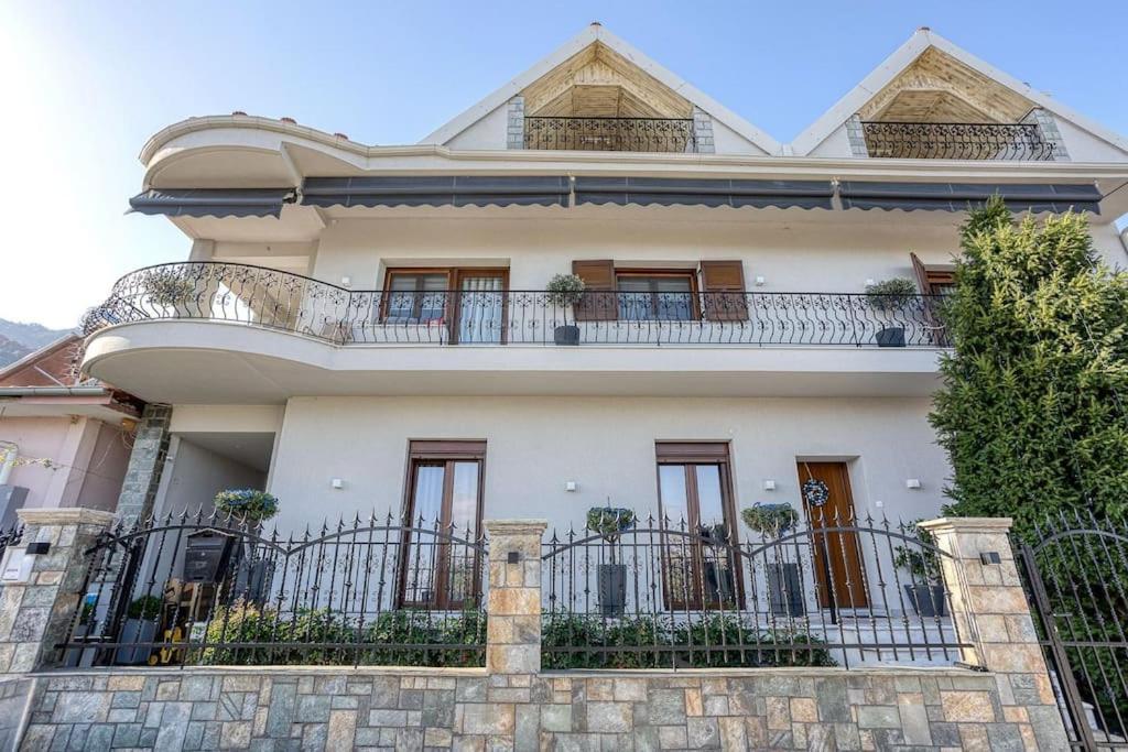 Luminous Luxury House Villa Pyli Exterior photo